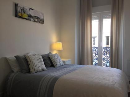 MODERN Conde Barão - SSs Apartments - image 19