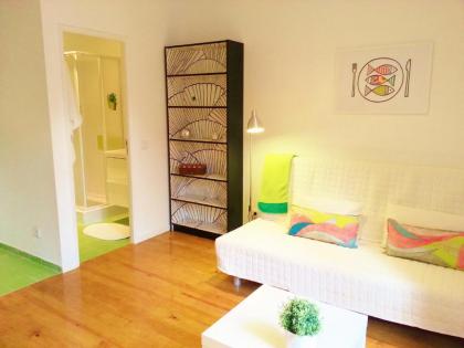 Eco Green Studio Apartment - image 1