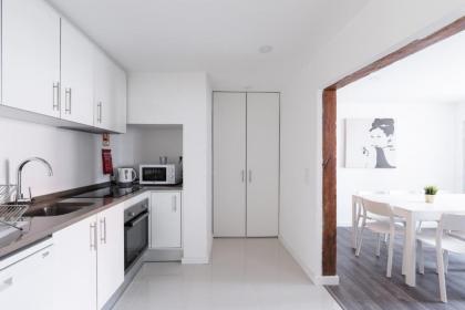 City Stays Cais do Sodre Apartments - image 12
