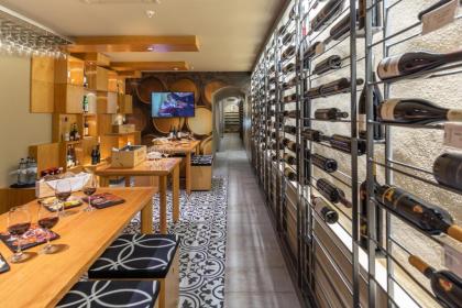 Portugal Boutique Hotel - image 9