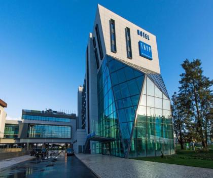 TRYP Lisboa Aeroporto Hotel - image 2