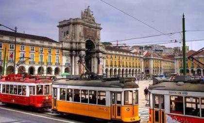 Your Home in Bairro Alto Lisbon - image 19