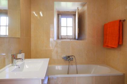 VillaHouse Carnide - image 10