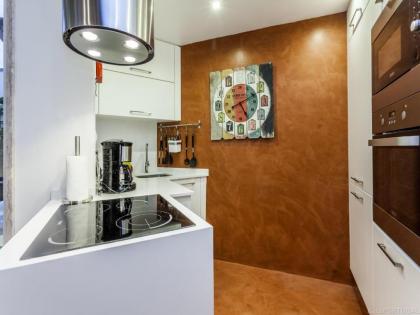 Carmo Chiado Deluxe Apartment - image 6