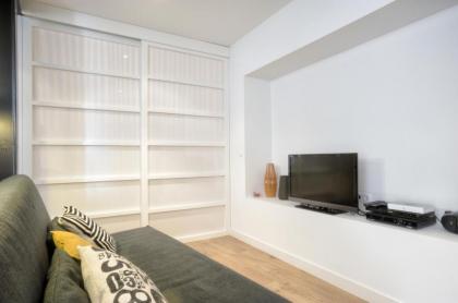 BmyGuest - Castelo Charming Flat - image 10