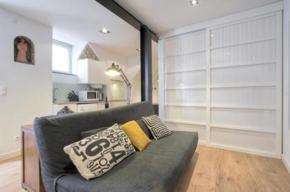 BmyGuest - Castelo Charming Flat - image 7