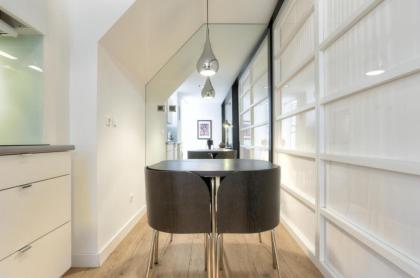 BmyGuest - Castelo Charming Flat - image 9