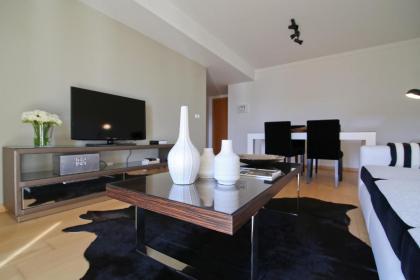 Panoramic Living - image 1
