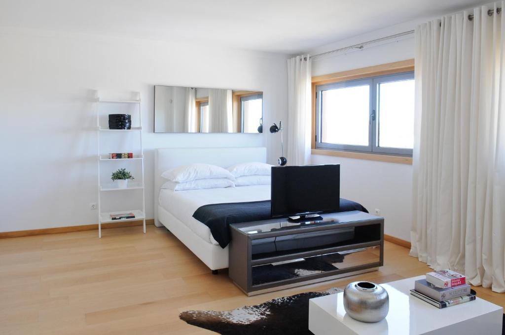 Panoramic Living - image 3