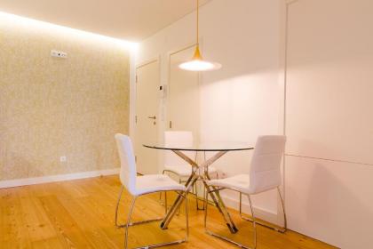 Loving Chiado - image 14