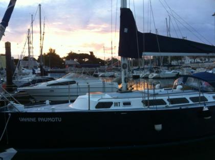 Boat at Lisbon - Vahine - image 12