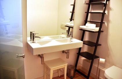 Marques Classy Apartment by be@home - image 10