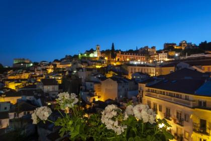 Alfama - St Estevão viewpoint | Lisbon Cheese & Wine Apartments - image 9