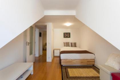 Santa Justa Suites by Homing - image 20