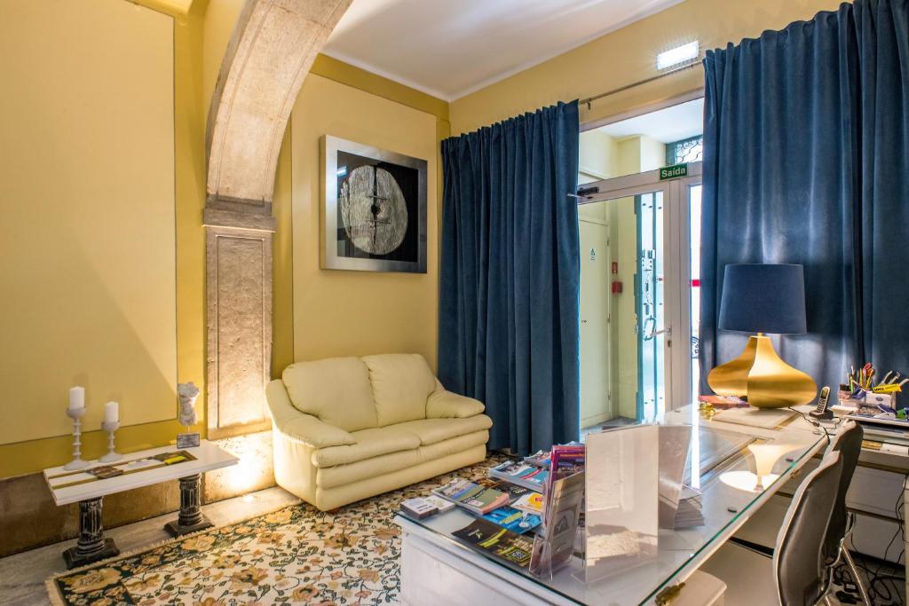 PH Downtown Suites - main image