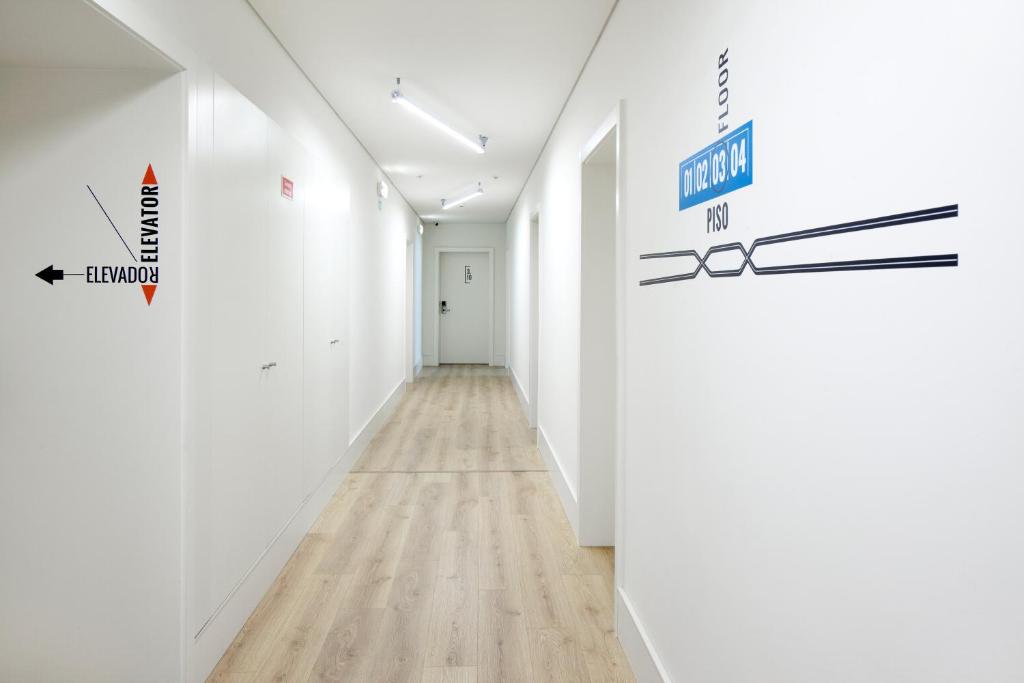 Ascensor da Bica - Lisbon Serviced Apartments - image 4