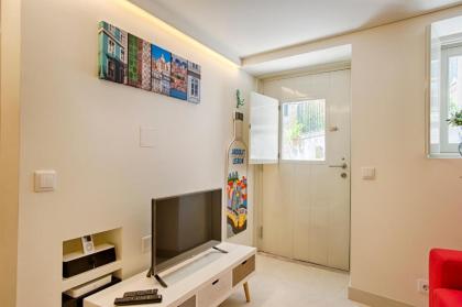 BmyGuest - Alfama Boutique Apartment - image 3