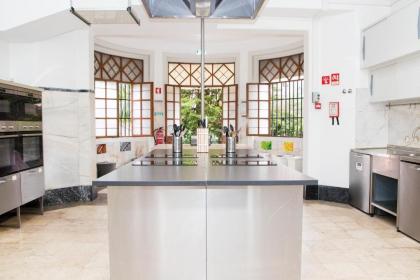 Sant Jordi Hostels Lisbon - image 4