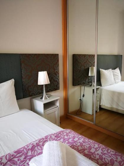 Condessa Apartment - image 1