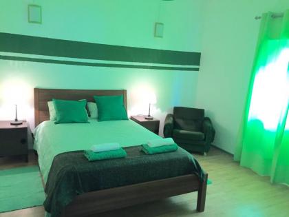 Oriente DNA Rooms - image 13