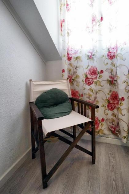 Trendy Alcantara Apartment - image 20
