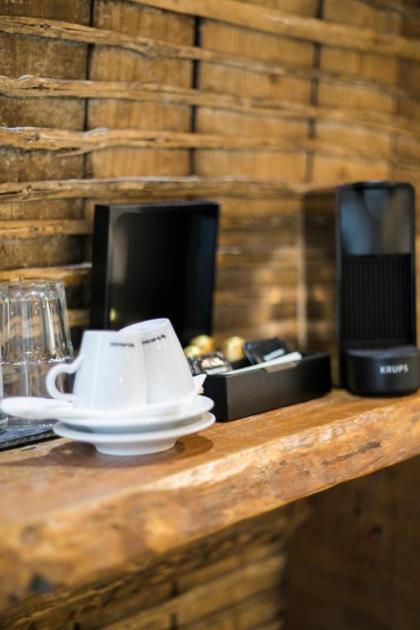 262 Boutique Hotel - image 3