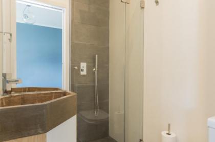 Lisbon Airport Hostel - image 15