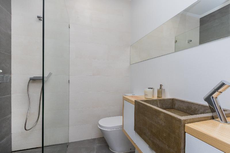 Lisbon Airport Hostel - image 3