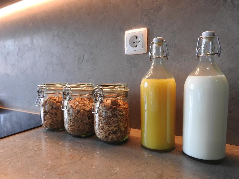 Lisbon Airport Hostel - image 5