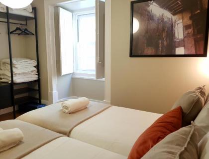 Lisbon Finestay Bica Apartment - image 9