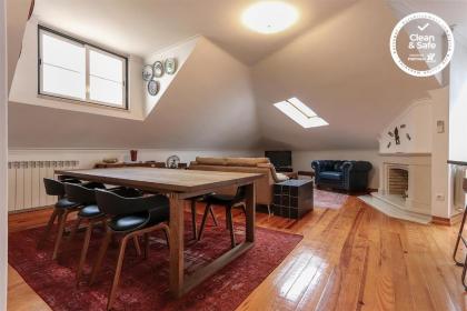 Grand Parliament Duplex by Homing - image 1