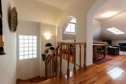 Grand Parliament Duplex by Homing - image 16
