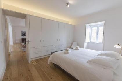 LovelyStay - Chic Citrus Home - Private Garden and Parking - image 5