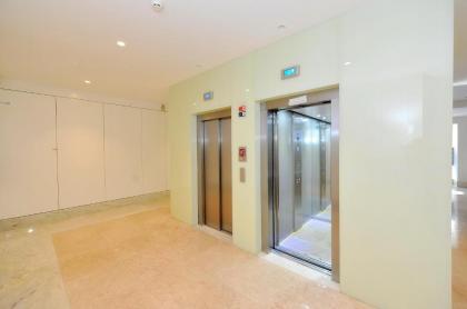 Excellent T1 in Cosmopolitan Building - image 7