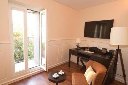 Lisbon Wine Hotel - image 13