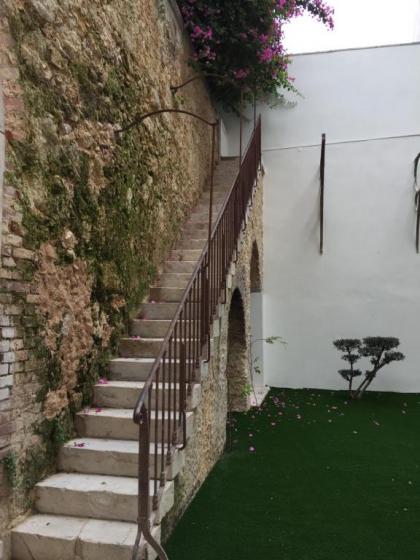 Lisbon Wine Hotel - image 18