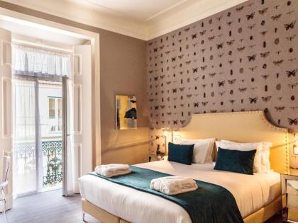 Dear Lisbon - Gallery House - image 12