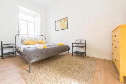 Typical Almirante by Homing - image 14
