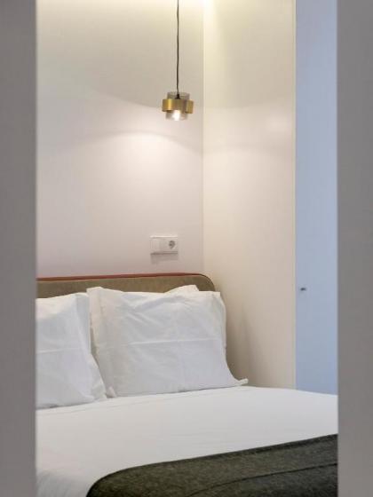 Lisbon Serviced Apartments - Chiado Emenda - image 3