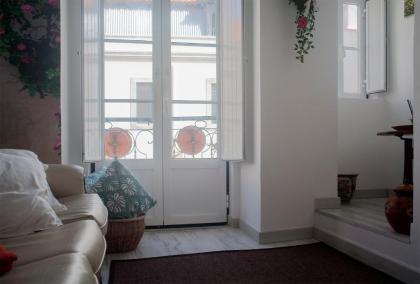 The Garden - Charming 1 Bedroom Apartment in Graça - image 11