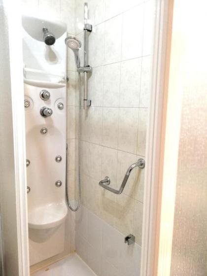 Fontana Guesthouse - image 17