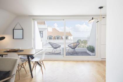 LovelyStay - Penthouse on The Tagus in Alfama - image 10