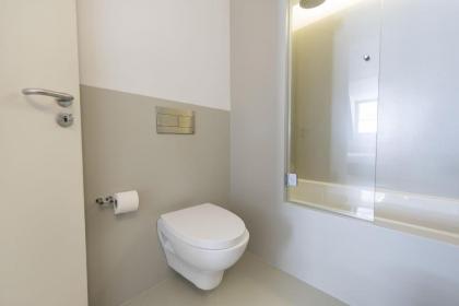 LovelyStay - Penthouse on The Tagus in Alfama - image 12