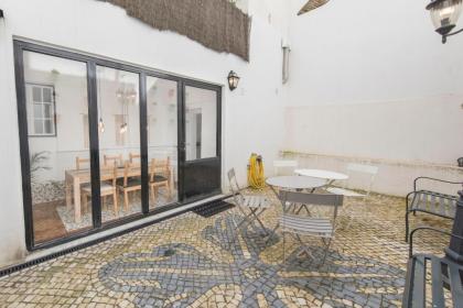LovelyStay - Bica Patio Duplex - image 12
