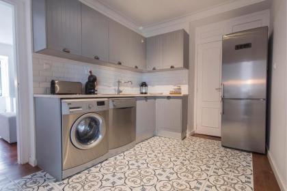 LovelyStay - Bica Patio Duplex - image 20