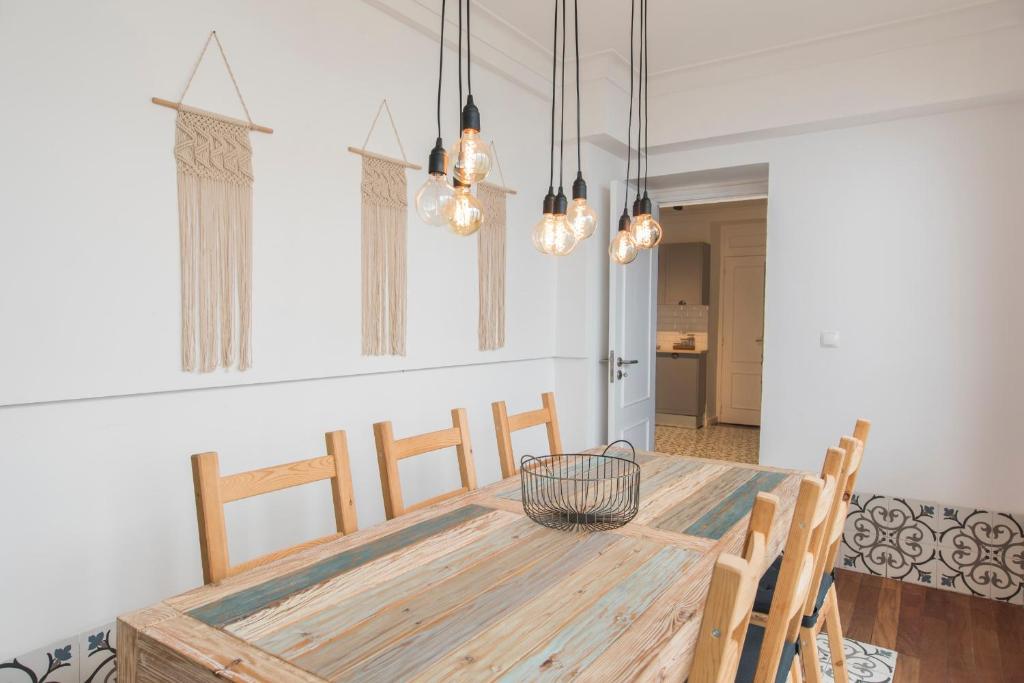 LovelyStay - Bica Patio Duplex - image 6