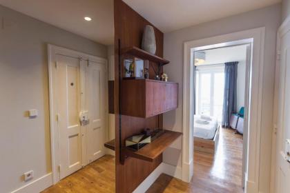LovelyStay - Stunning Penthouse with the best views - image 3