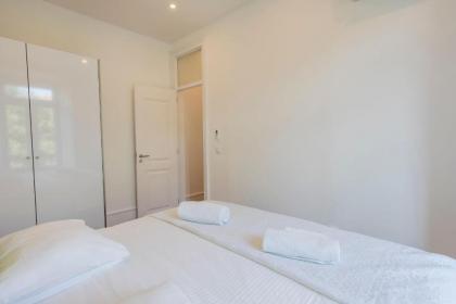 LovelyStay - Comfortable apartment with river views - image 11
