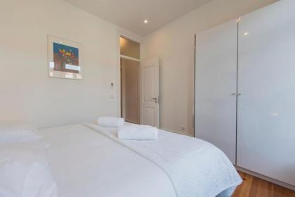 LovelyStay - Comfortable apartment with river views - image 14