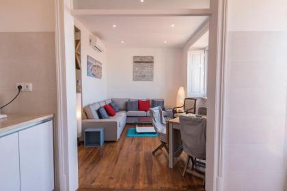 LovelyStay - Comfortable apartment with river views - image 20